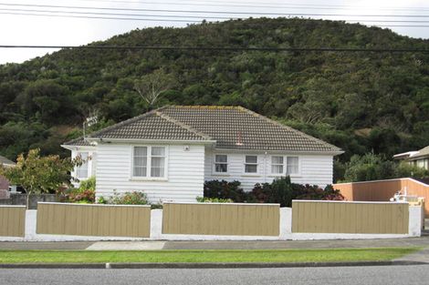 Photo of property in 11 Wilkie Crescent, Naenae, Lower Hutt, 5011