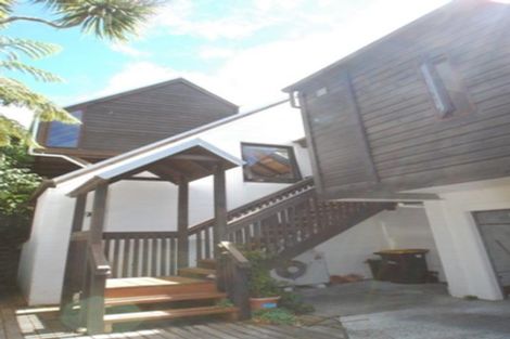 Photo of property in 64 Homewood Crescent, Karori, Wellington, 6012