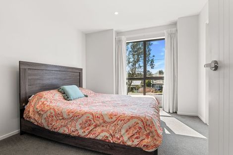 Photo of property in 8/36 Kaipatiki Road, Glenfield, Auckland, 0629