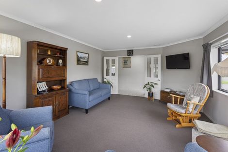 Photo of property in 15 Percy Kinsman Crescent, Riverstone Terraces, Upper Hutt, 5018