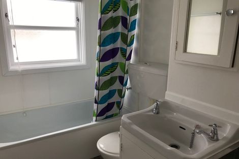 Photo of property in 26 Rhodes Street, Newtown, Wellington, 6021
