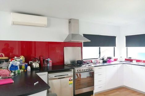 Photo of property in 30 Forest Hill Road, Henderson, Auckland, 0612