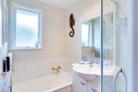 Photo of property in 75 Church Road, Taradale, Napier, 4112