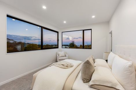 Photo of property in 16 Te Oneroa Way, Long Bay, Auckland, 0630