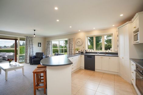 Photo of property in 38b Winton Lorneville Highway, Winton, 9781