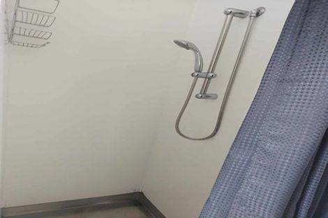 Photo of property in 2/29 Waterview Road West, Takanini, 2112