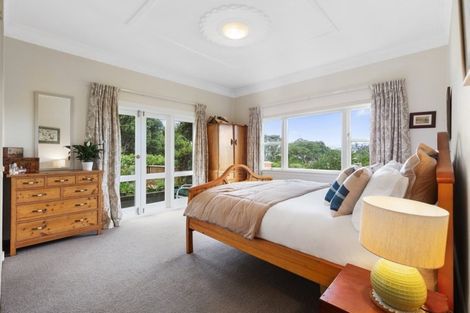 Photo of property in 43 Nevay Road, Miramar, Wellington, 6022