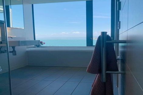 Photo of property in Clyde Quay Wharf, 3b/5 Clyde Quay Wharf, Te Aro, Wellington, 6011
