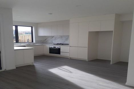Photo of property in 16 Karoro Road, Flat Bush, Auckland, 2019