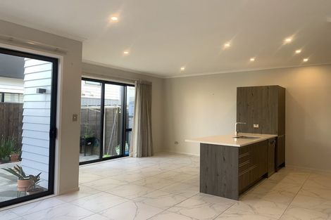Photo of property in 21 Eyton Kay Road, Hobsonville, Auckland, 0616