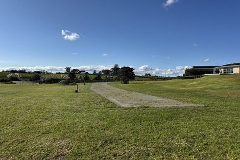 Photo of property in 17 Goble Road, Clarks Beach, 2679