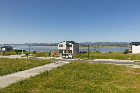 Photo of property in 2/18 Scott Road, Hobsonville, Auckland, 0616