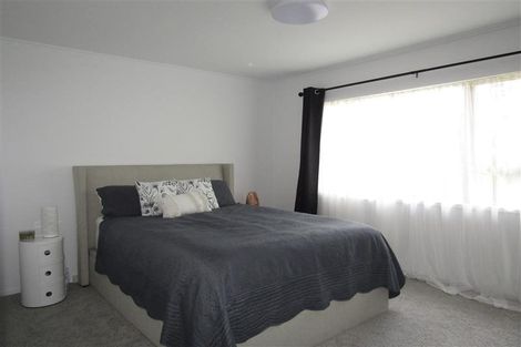 Photo of property in 2/68 Glamorgan Drive, Torbay, Auckland, 0630