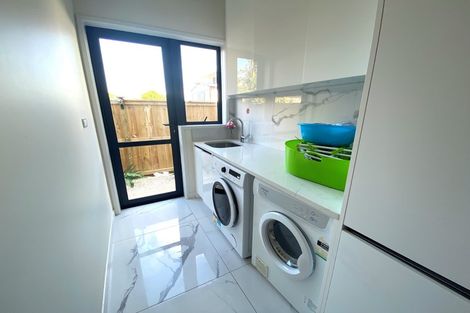 Photo of property in 4a Priestley Drive, Bucklands Beach, Auckland, 2014