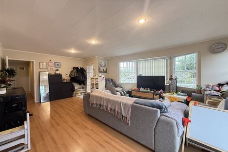 Photo of property in 31 Spinella Drive, Bayview, Auckland, 0629