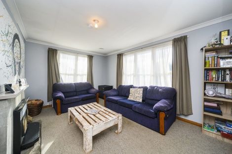 Photo of property in 2 Salford Place, Awapuni, Palmerston North, 4412