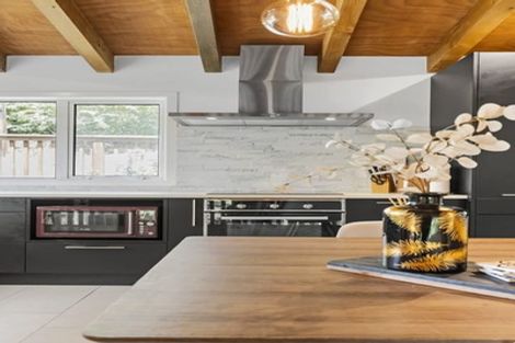 Photo of property in 9a Mirage Place, Beach Haven, Auckland, 0626