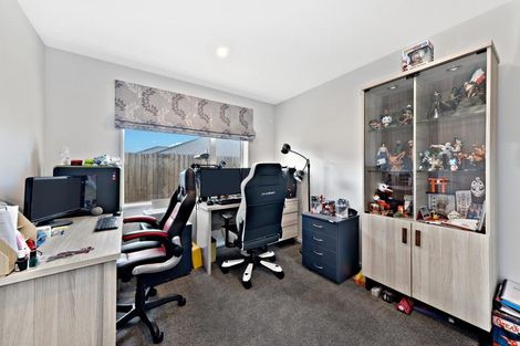 Photo of property in 18 Kendon Drive, Rolleston, 7614