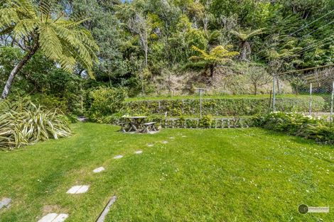 Photo of property in 107 Tirohanga Road, Tirohanga, Lower Hutt, 5010