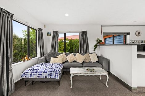 Photo of property in 2/16 Alan Styles Place, Greenmeadows, Napier, 4112