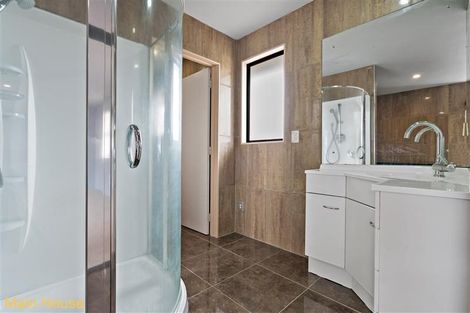 Photo of property in 39 Churchill Avenue, Manurewa, Auckland, 2102