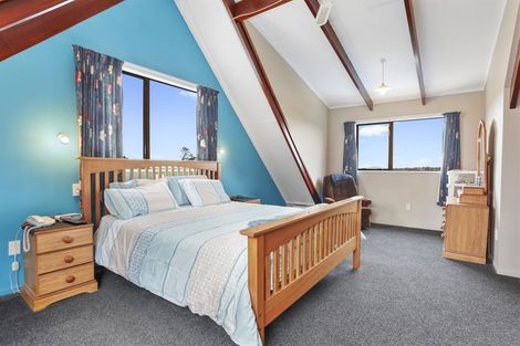 Photo of property in 51 Rhinevale Close, Henderson, Auckland, 0612