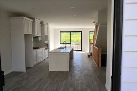 Photo of property in 31 Lawson Creek Street, Massey, Auckland, 0614