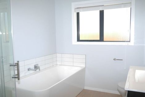 Photo of property in 25 Pohe Street, Waikanae, 5036