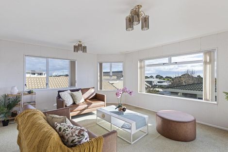 Photo of property in 1/13 Chatswood Grove, Fitzroy, New Plymouth, 4312