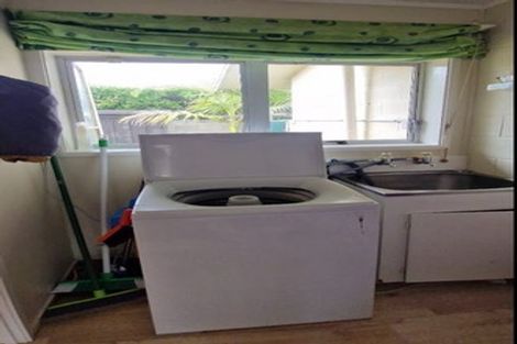 Photo of property in 1/34 Walton Street, Red Beach, 0932