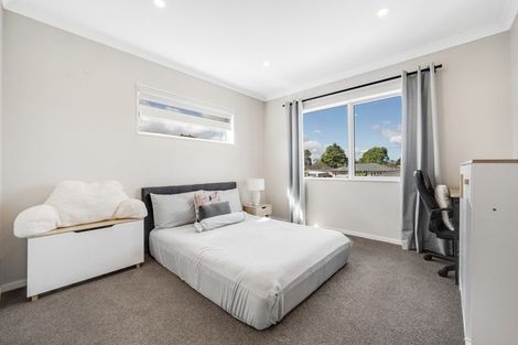Photo of property in 37a Rollerson Street, Papakura, 2110