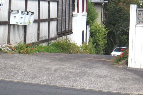 Photo of property in 2/38 Mahara Avenue, Birkenhead, Auckland, 0626