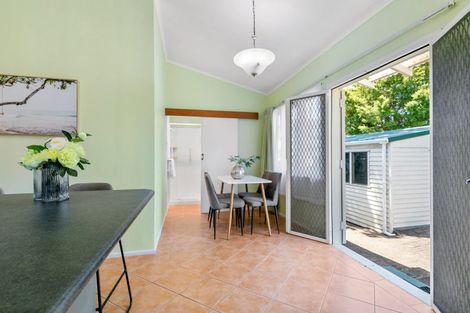 Photo of property in 1/27 Rata Street, New Lynn, Auckland, 0600