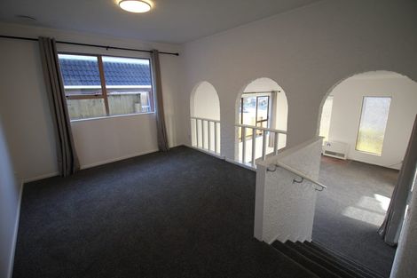 Photo of property in 21 Te Kiteroa Grove, Churton Park, Wellington, 6037