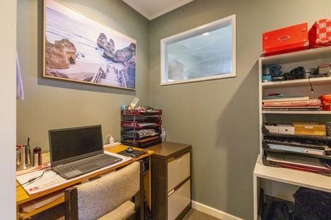 Photo of property in 2/38 Elbourne Street, Taradale, Napier, 4112