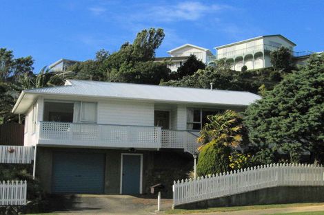 Photo of property in 16 Waipounamu Drive, Kelson, Lower Hutt, 5010