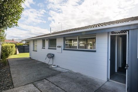 Photo of property in 2 Thornton Place, Melville, Hamilton, 3206