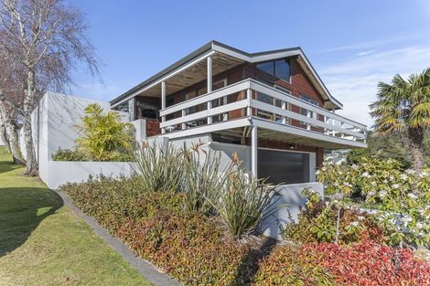 Photo of property in 10 Ridge Lane, New Plymouth, 4310