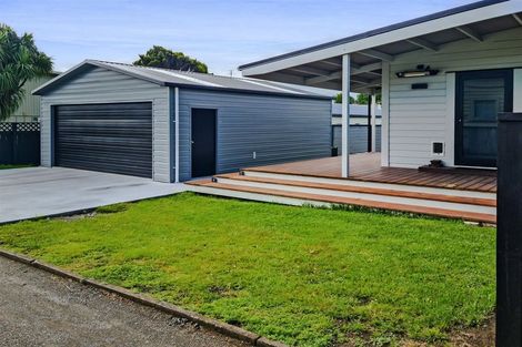 Photo of property in 42 Collins Street, Hawera, 4610