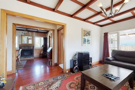 Photo of property in 20 Racecourse Road, Waiuku, 2123