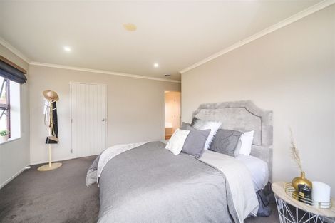 Photo of property in 40 Geneva Terrace, Kelvin Grove, Palmerston North, 4414