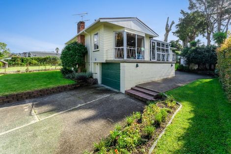 Photo of property in 60 Sylvia Road, Hillcrest, Auckland, 0627