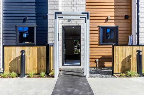 Photo of property in 5/172 Don Buck Road, Massey, Auckland, 0614