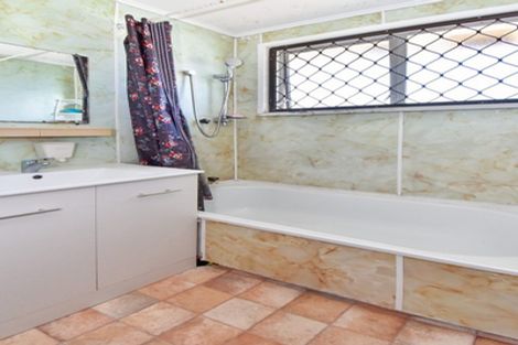 Photo of property in 2/5 Deering Place, Papatoetoe, Auckland, 2025