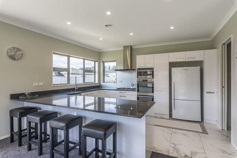 Photo of property in 16 Petrel Close, Paraparaumu Beach, Paraparaumu, 5032