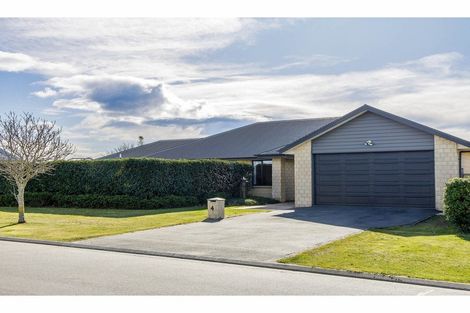 Photo of property in 4 Melville Crescent, Rolleston, 7614
