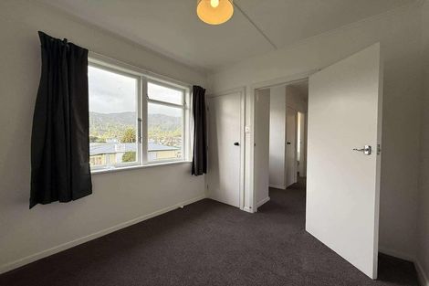 Photo of property in 9 Wainhouse Street, Stokes Valley, Lower Hutt, 5019