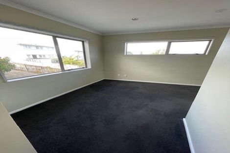 Photo of property in 10a Marie Crescent, Te Atatu South, Auckland, 0610