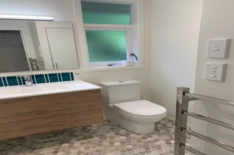 Photo of property in 52-52a Croydon Street, Karori, Wellington, 6012