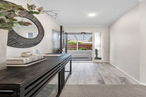 Photo of property in 19b Ben Nevis Place, Northpark, Auckland, 2013